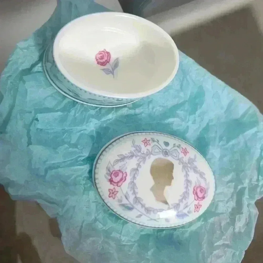 Althorp Fine Bone China Princess Diana Commemorative Trinket Box / Pill Box RARE